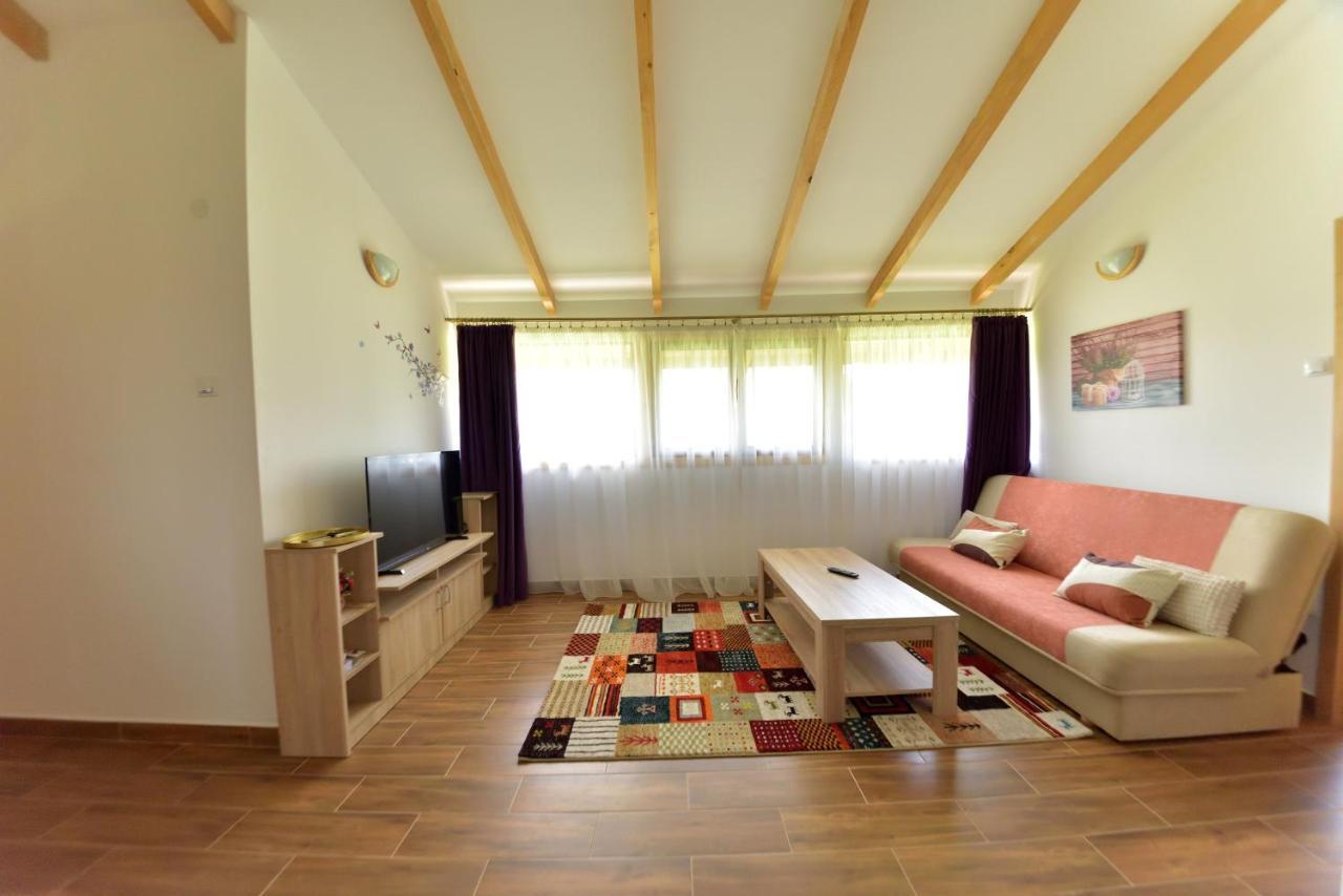 La Livada Villa Valea Danului Kültér fotó