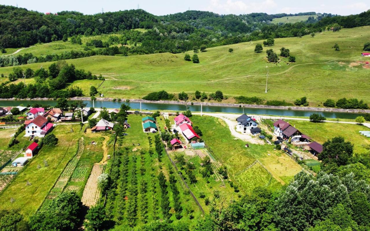La Livada Villa Valea Danului Kültér fotó