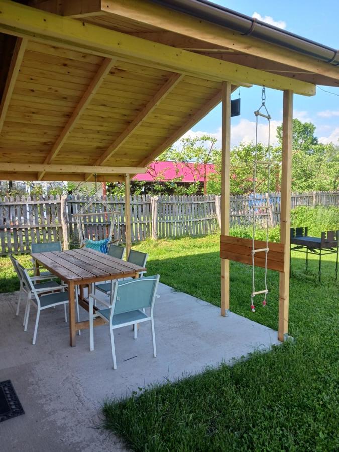 La Livada Villa Valea Danului Kültér fotó