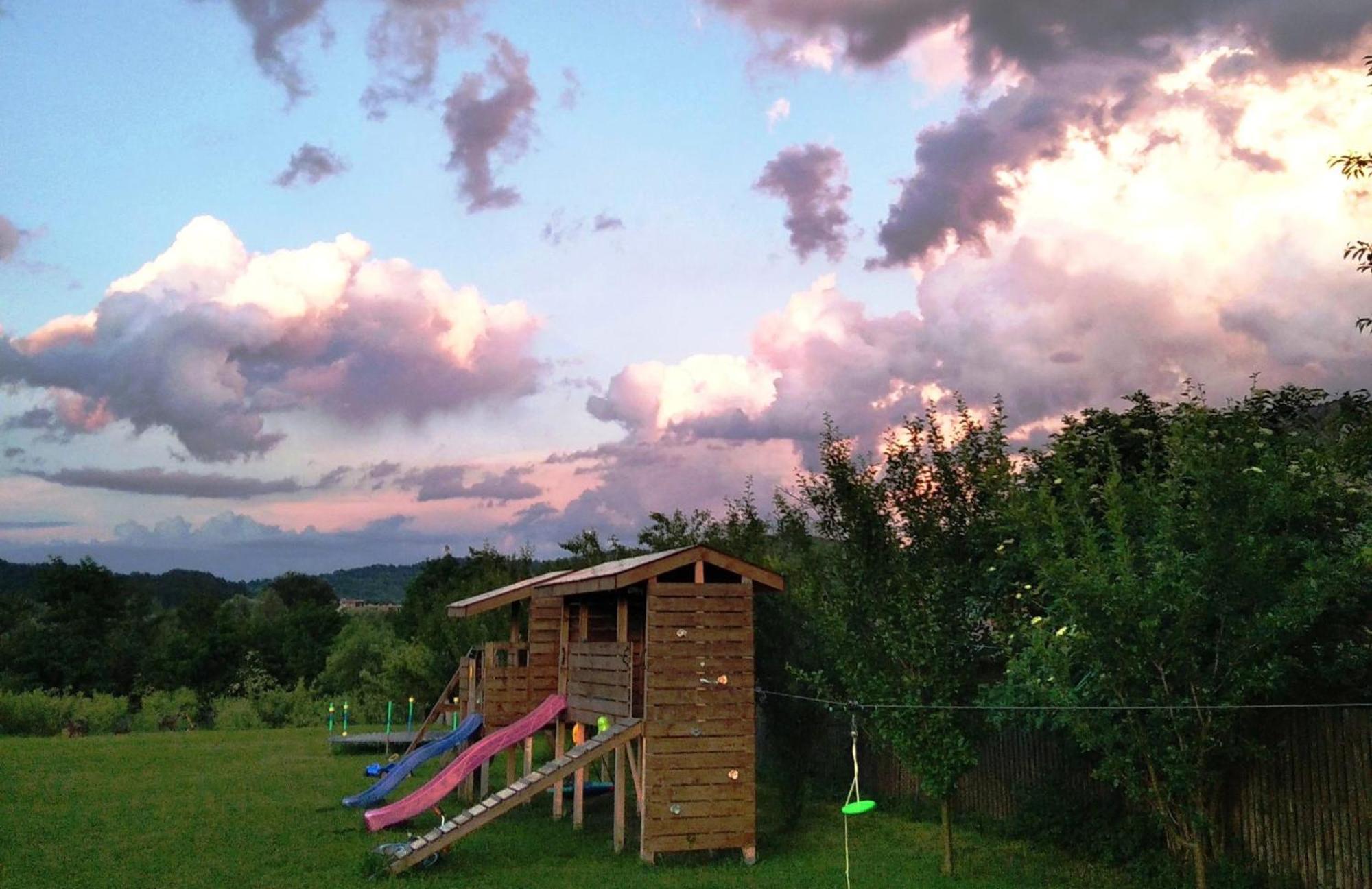 La Livada Villa Valea Danului Kültér fotó