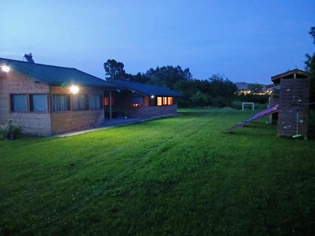 La Livada Villa Valea Danului Kültér fotó